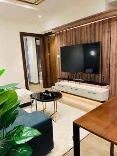 solaris luxury apartments - 0