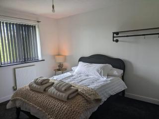 Relaxed Peaceful Long Term Contractor Home - 8