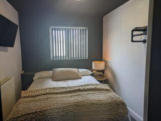 Relaxed Peaceful Long Term Contractor Home - 7