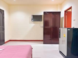 Khan House Patong - 1