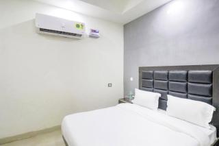 Collection O Mahavir Enclave Near Dashrath Puri Metro Station - 6