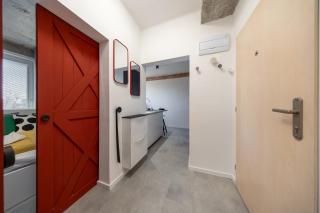 Central Studio with a Private Balcony - 8