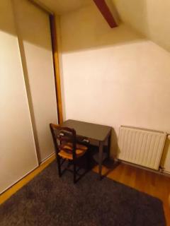 Charmant Appartement à Romilly-sur-Seine avec Jardin - 4