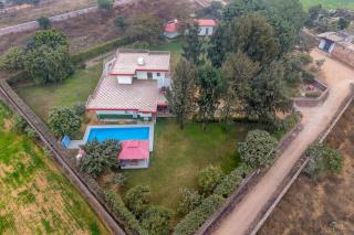 Alaya Stays 4BHK Farmhouse with Pvt Pool & Garden - Manesar - 3