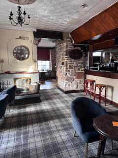 Ecclefechan Hotel - 3