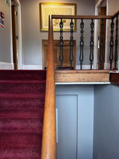 Ecclefechan Hotel - 8