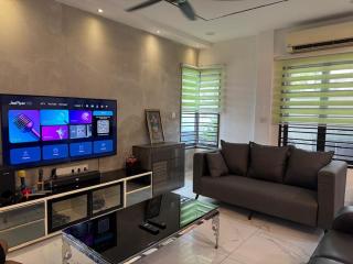 Permas Jaya Corner Homestay - 4