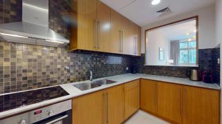 Iris Blue - Neat One Bedroom - 6