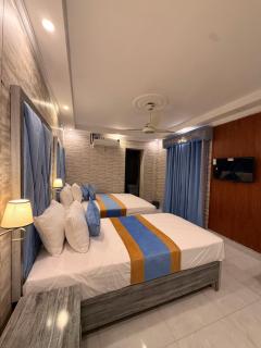 Gulberg Residency Hotel - 1