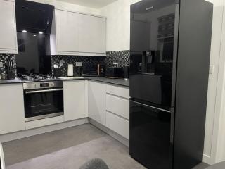 Modern 3 Bedroom high spec house in Sheffield - 4
