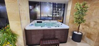 Azizi Studio Pool & Spa Resort Piscina Incalzita - 7