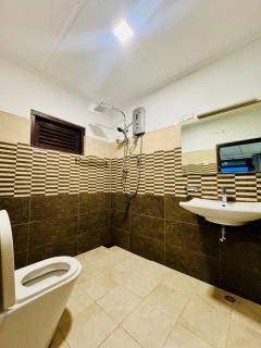 Silanway Holiday Inn - 2