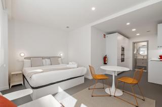 Confort y Ubicación en Madrid - Santero Suites - 2