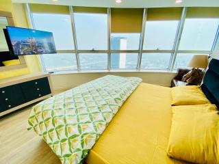 Premium Centaurus Apartment City View Islamabad - 0