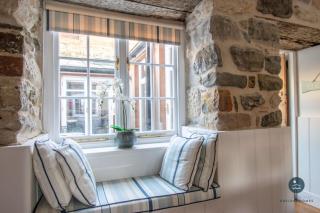 Cornerstone Cottage - Harbourside Retreat - 5
