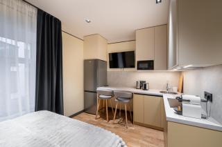 New 2026 Design Apartments with Free Parking - 1