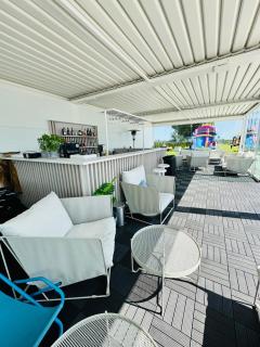 DESTINO wakacyjne domki-dwa podgrzewane baseny-drink bar - 4