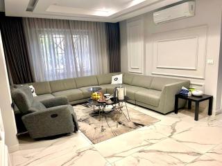 Elegant & Cozy Apartment in Heart of Amman - 6