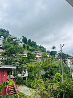 Kandy IVY Banks Lake View Resort - Kandy - 1