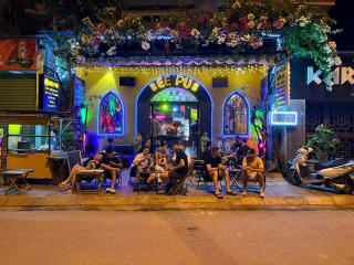 Bee Backpackers Hostel - 9