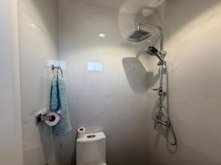 Ocean Waves Yoff- Modern Apartment with ocean view - 5