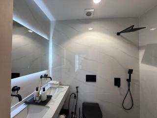 Ocean Waves Yoff- Modern Apartment with ocean view - 7