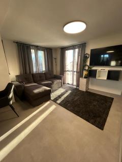 Къща за гости Алино Хаус - 1