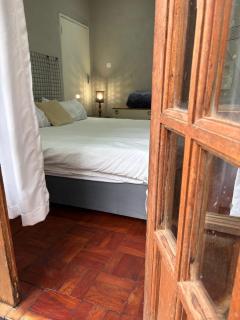 Cozy Ensuite Borrowdale - 9