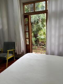 Cozy Ensuite Borrowdale - 8