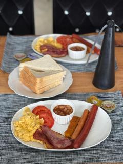 Fourteen38 Mews Guesthouse - 1