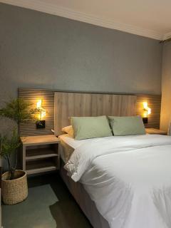 Fourteen38 Mews Guesthouse - 6