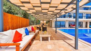 6 Bedroom Kalkan villa with Seaviews - 5 min Drive to the town - 4
