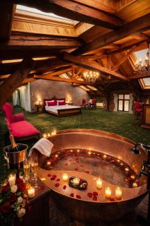 JMR Splendor - Private Sauna & Bathtub Suites - 0