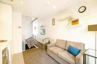 KozyGuru | Melbourne CBD | Cosy 1 Bed APT - 7