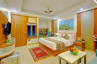 Hotel Dream World - Free Airport Drop - 7