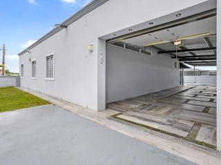 Zaturn Residence Modern 3BR Home with Private Pool - 6