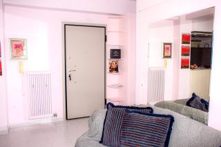Laura' s, comfy apt in Piraeus centre! - 0