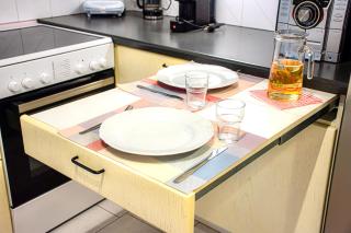 Laura' s, comfy apt in Piraeus centre! - 3