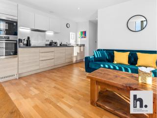 Contractors - Free Parking - City Centre - x3 - 1