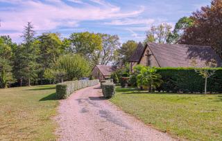 Charmante Maison Avec Piscine - 1