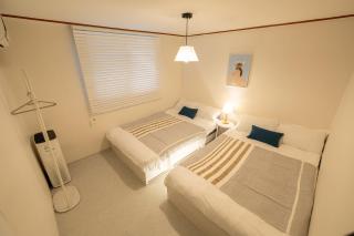 16 people,3R5B,Myeongdong,Seoul Station,Itaewon - 5