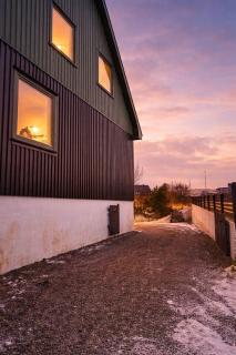 Guesthouse Leon - Historic Home Near City Center - 9