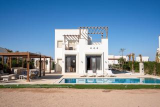 Chic Cyan 4BR • Private Pool Villa - 0