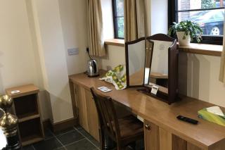 Nuneaton - Cottage - Sleeps 2 - Parking - Garden - 7