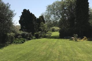 Nuneaton - Cottage - Sleeps 2 - Parking - Garden - 1