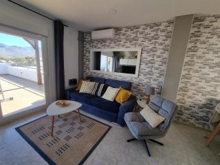 Atico centrico con terraza vistas mar y montaña - 2