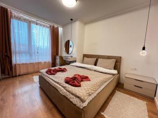 Barcelona 2BDR Cozy Apt w Working Space near Metro - 9