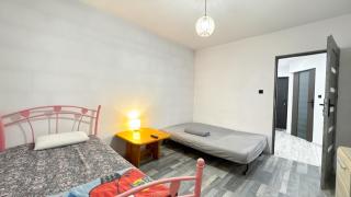 Komfortowe mieszkanie z prywatnym parkingiem - 1