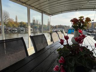 Large barge, unique and atypical, parking - 5