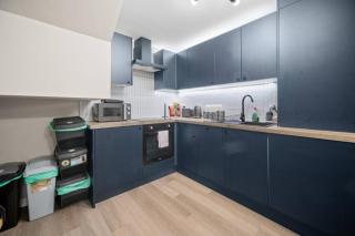 2BR Apartment in Cardiff’s Vibrant Roath - 9